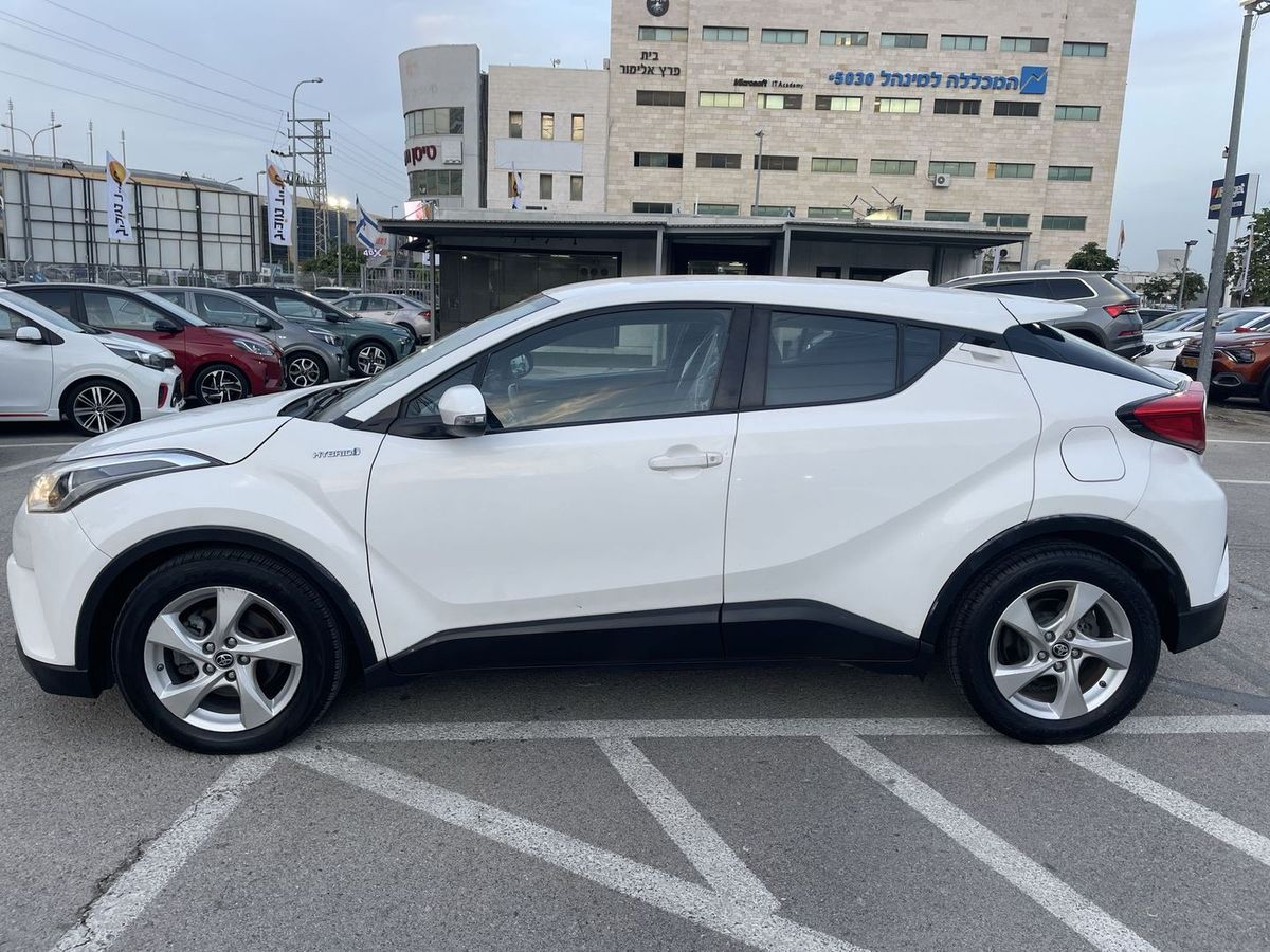 טויוטה C-HR יד 2 רכב, 2019, פרטי