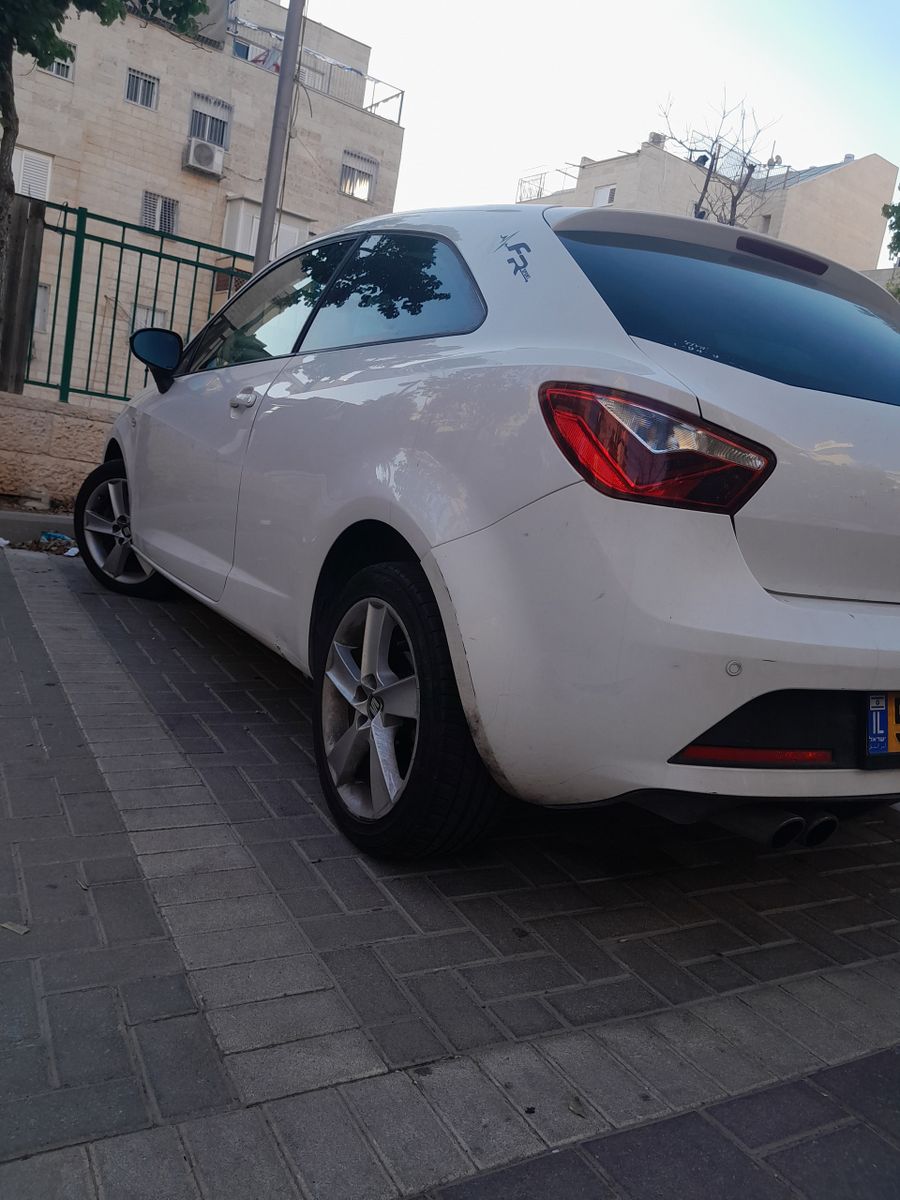 SEAT Ibiza 2ème main, 2015, main privée