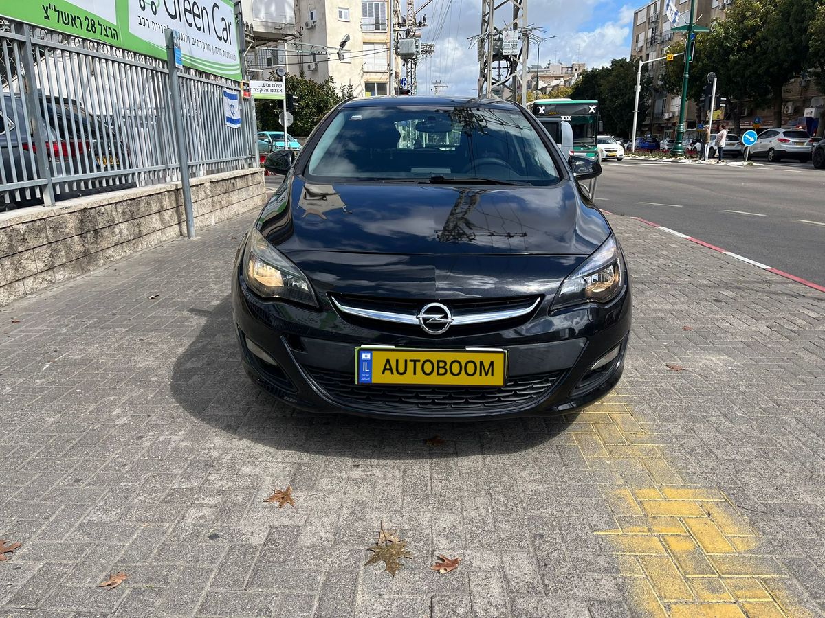 Opel Astra 2ème main, 2012, main privée