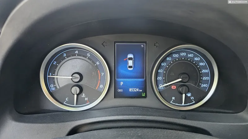 Toyota Corolla 2nd hand, 2016, private