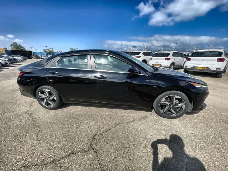 Hyundai Elantra 2nd hand, 2022, private hand