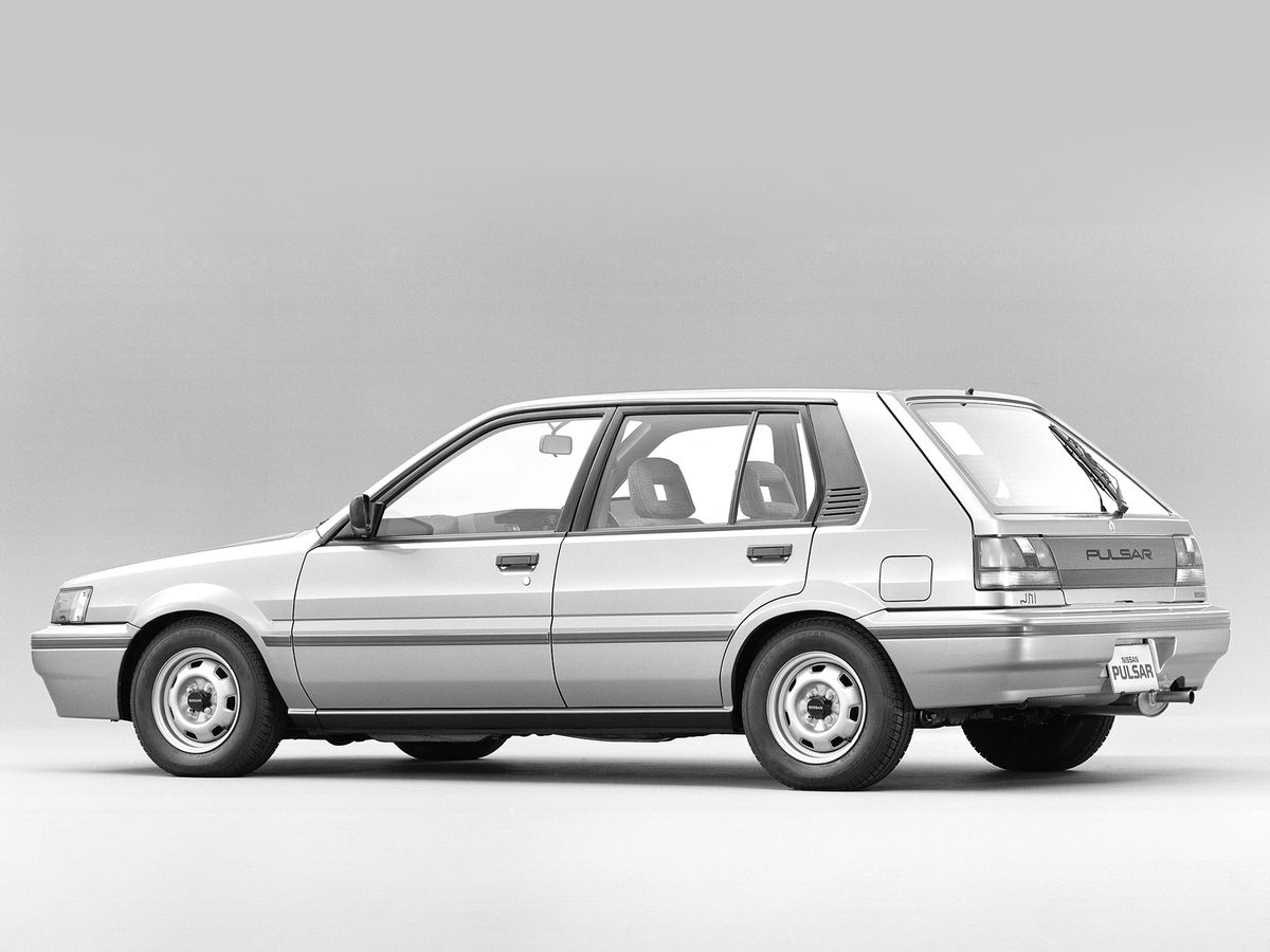 Nissan Pulsar 1986. Carrosserie, extérieur. Mini 5-portes, 3 génération