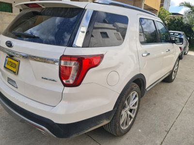 Ford Explorer 2nd hand, 2016, private hand