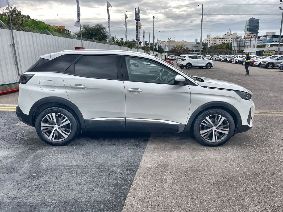 Peugeot 3008 2nd hand, 2021, private hand