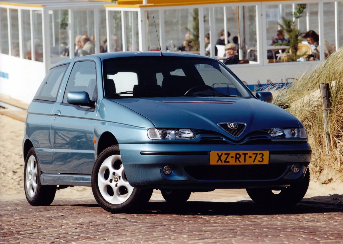 Alfa Romeo 145 1999. Bodywork, Exterior. Mini 3-doors, 1 generation, restyling