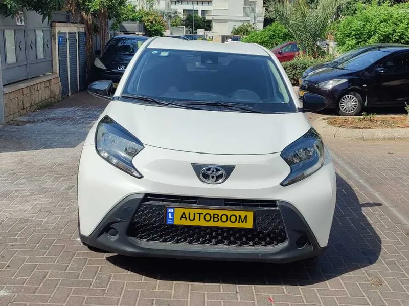 Toyota Aygo 2nd hand, 2022, private hand