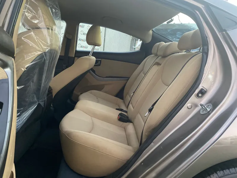 Hyundai Elantra 2nd hand, 2012