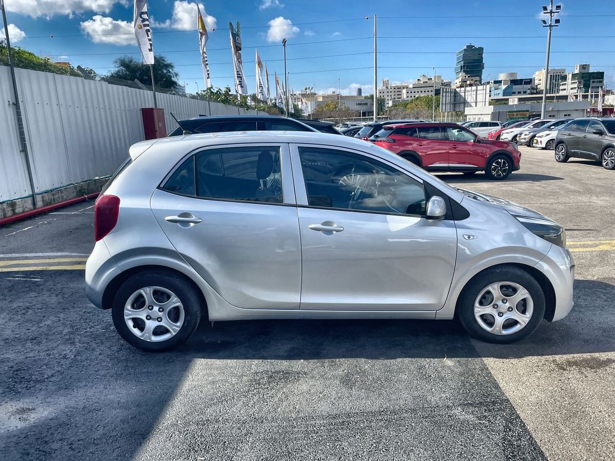 Kia Picanto 2nd hand, 2018, private hand