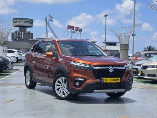 Suzuki S-Cross, 2023, photo