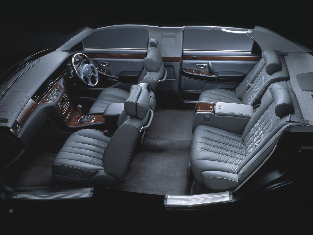Mitsubishi Dignity 1999. Interior. Sedan, 1 generation