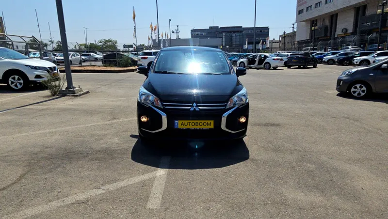 Mitsubishi Attrage 2ème main, 2020