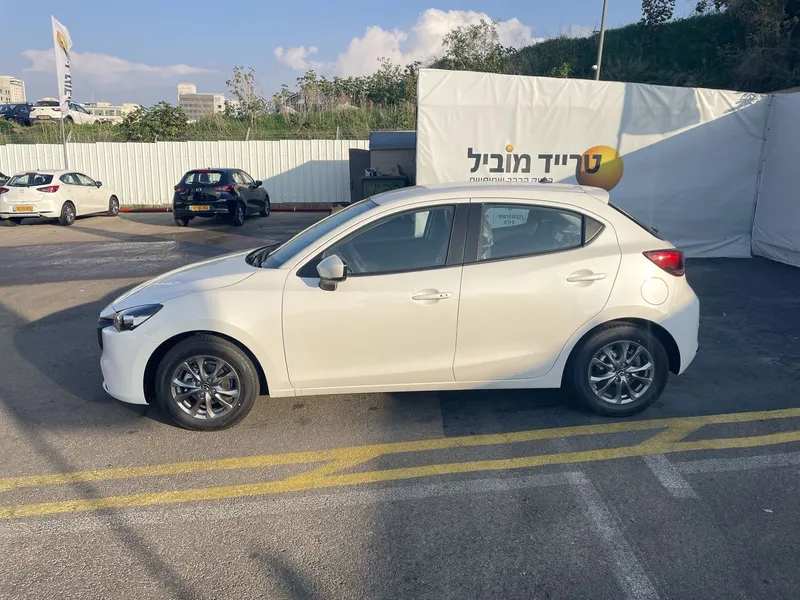 Mazda 2 nouvelle voiture, 2025