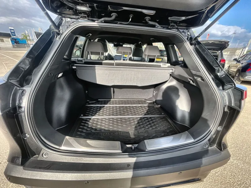 Toyota Corolla Cross с пробегом, 2023, частная рука