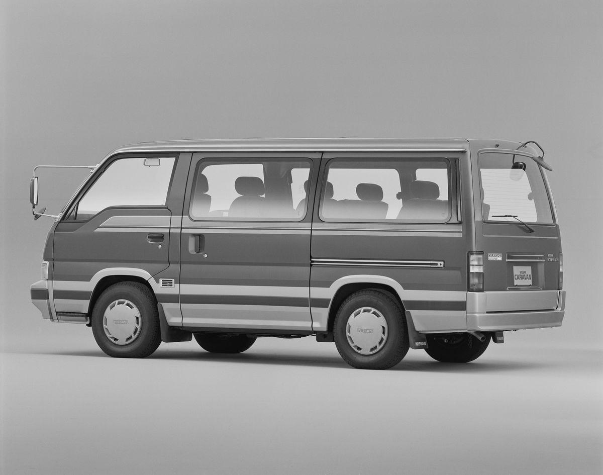 Nissan Caravan 1986. Carrosserie, extérieur. Monospace, 3 génération