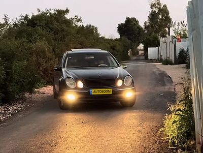 Mercedes E-Class 2ème main, 2004, main privée