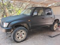 Toyota Hilux 2nd hand, 2000, private