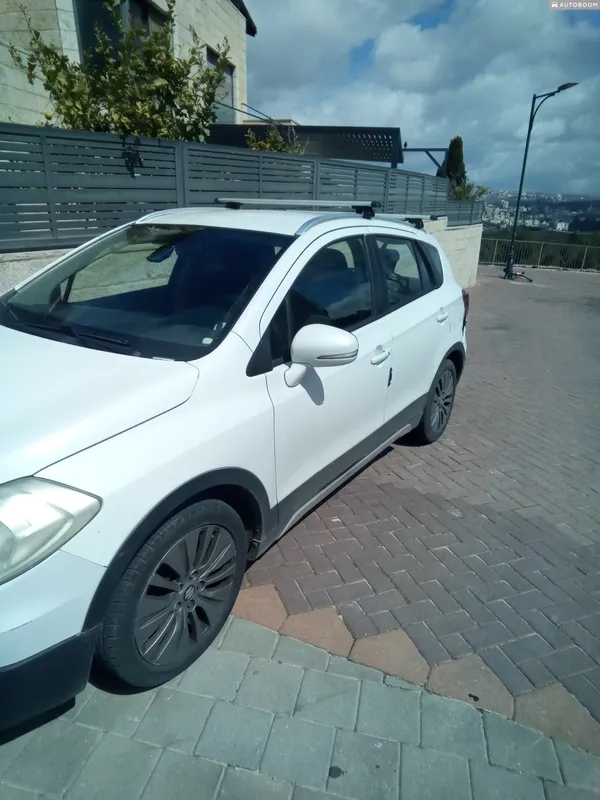 Suzuki Crossover SX4 2ème main, 2015, privée