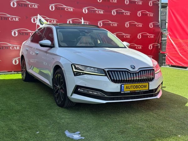 Škoda Superb 2ème main, 2021, main privée