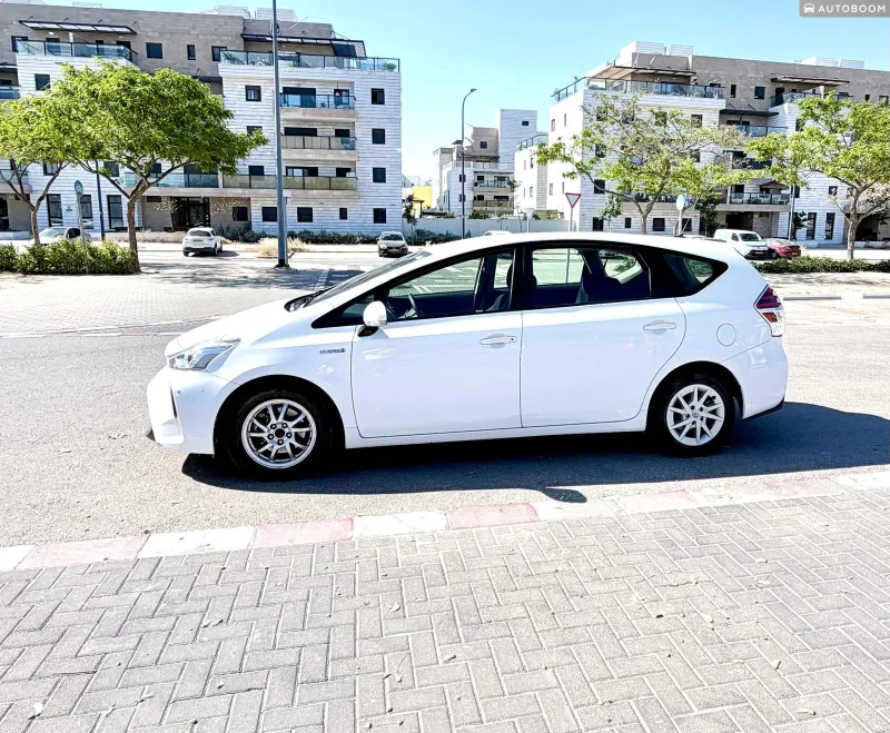 Toyota Prius Plus 2ème main, 2021