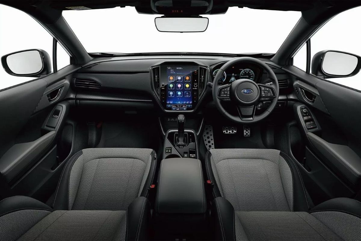 Subaru Crosstrek. Передние сидения.