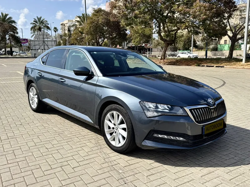 Skoda Superb 2nd hand, 2021