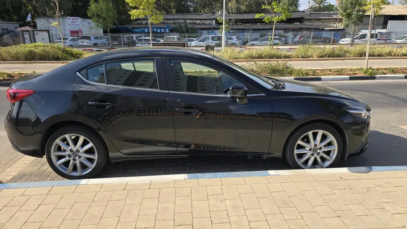 Mazda 3 с пробегом, 2018, частная рука