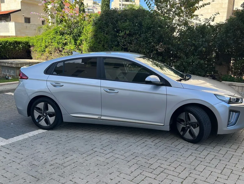 Hyundai IONIQ 2nd hand, 2021, private hand