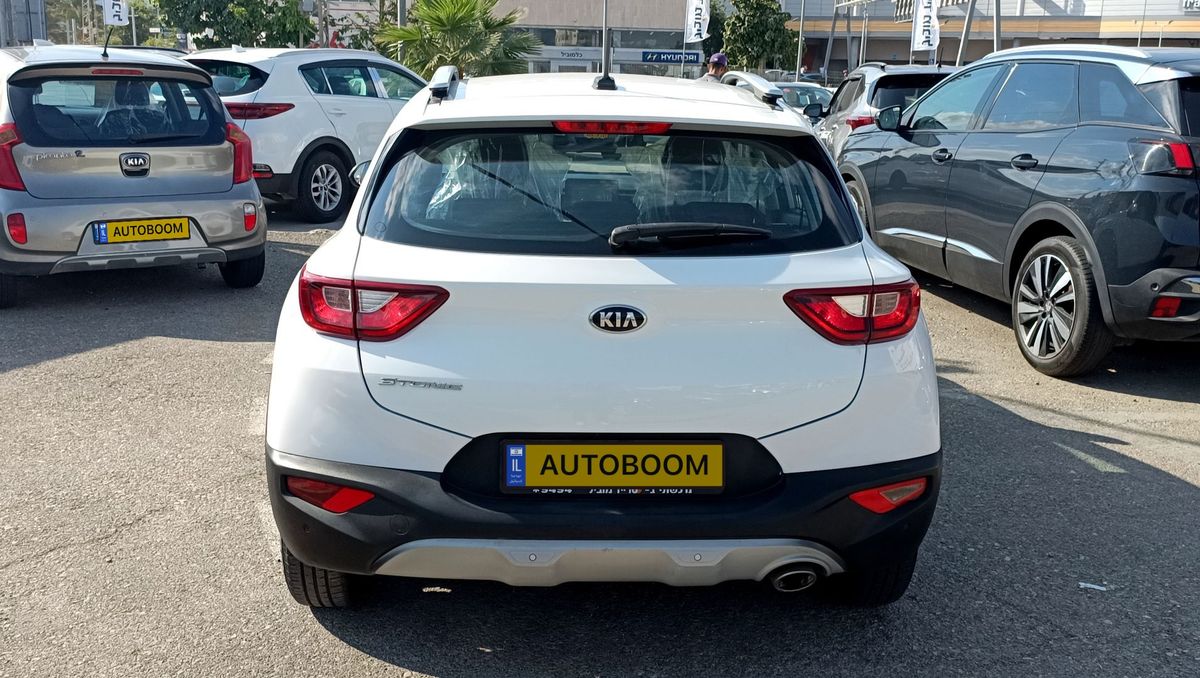 Kia Stonic с пробегом, 2021