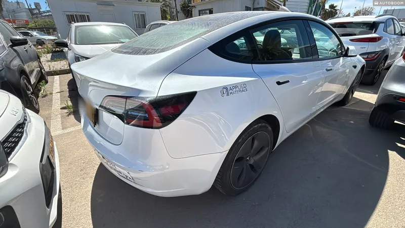Tesla Model 3 2nd hand, 2022