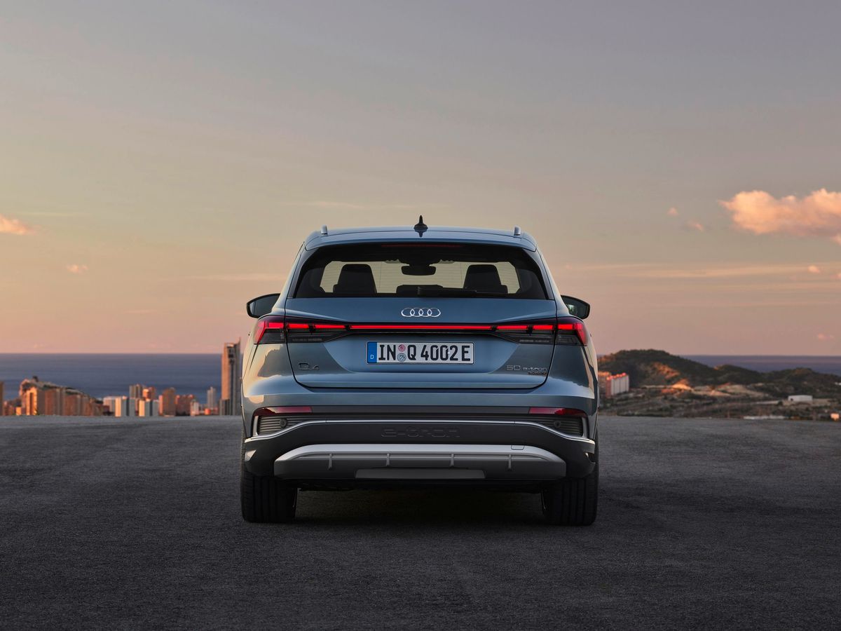 אאודי Q4 e-tron ‏2021. מרכב, צורה. רכב שטח 5 דלתות, 1 דור