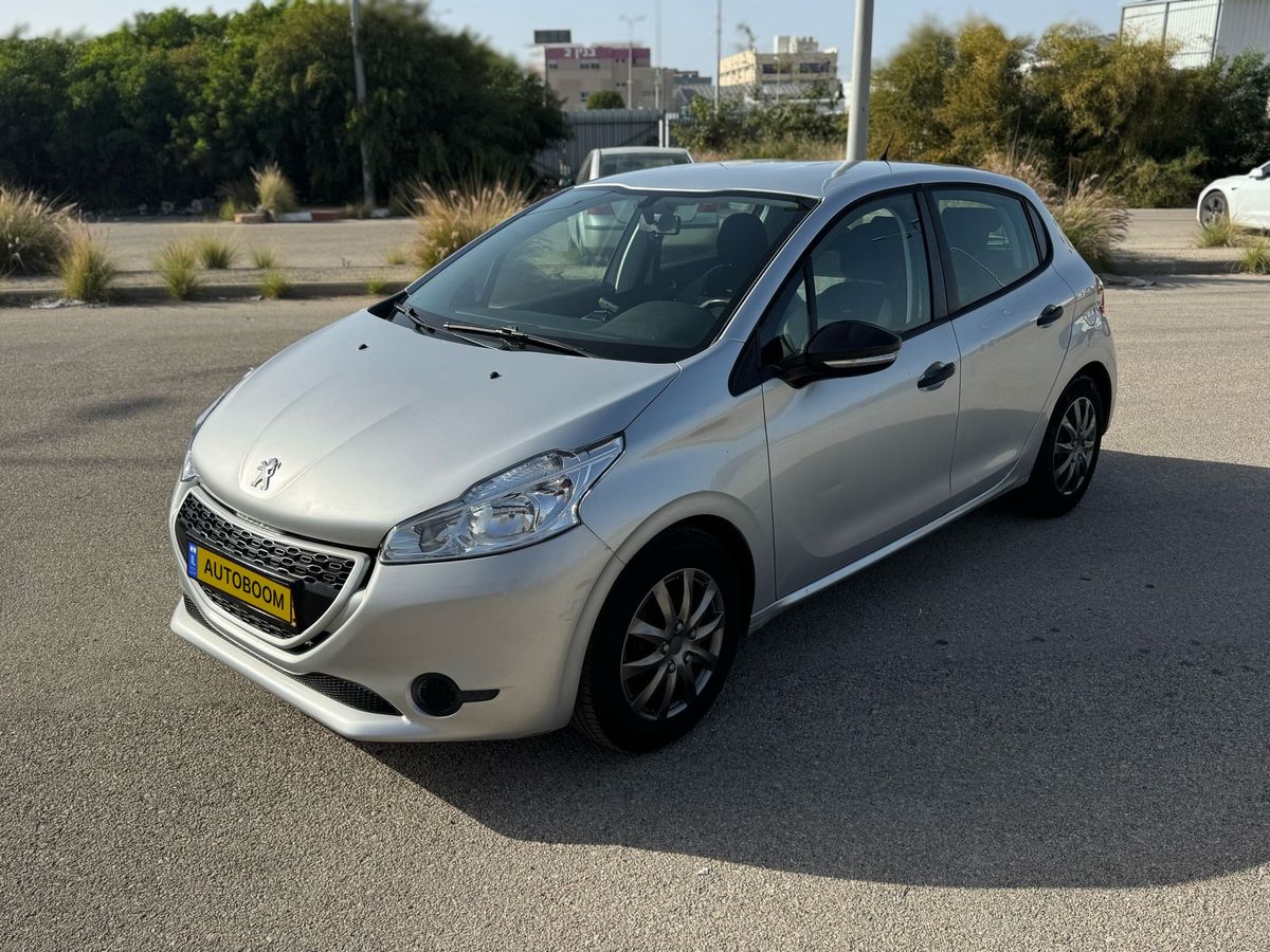 Peugeot 208 2ème main, 2014
