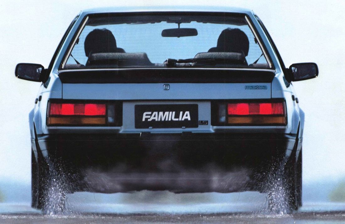 Mazda Familia 1985. Carrosserie, extérieur. Berline, 6 génération