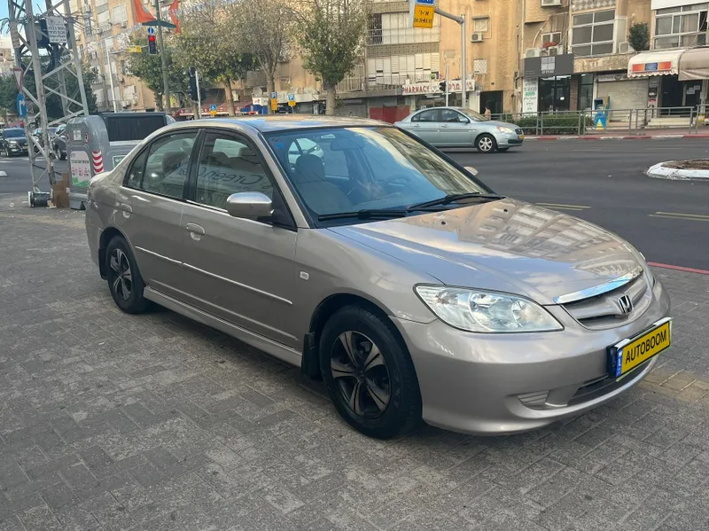 הונדה סיוויק יד 2 רכב, 2005, פרטי