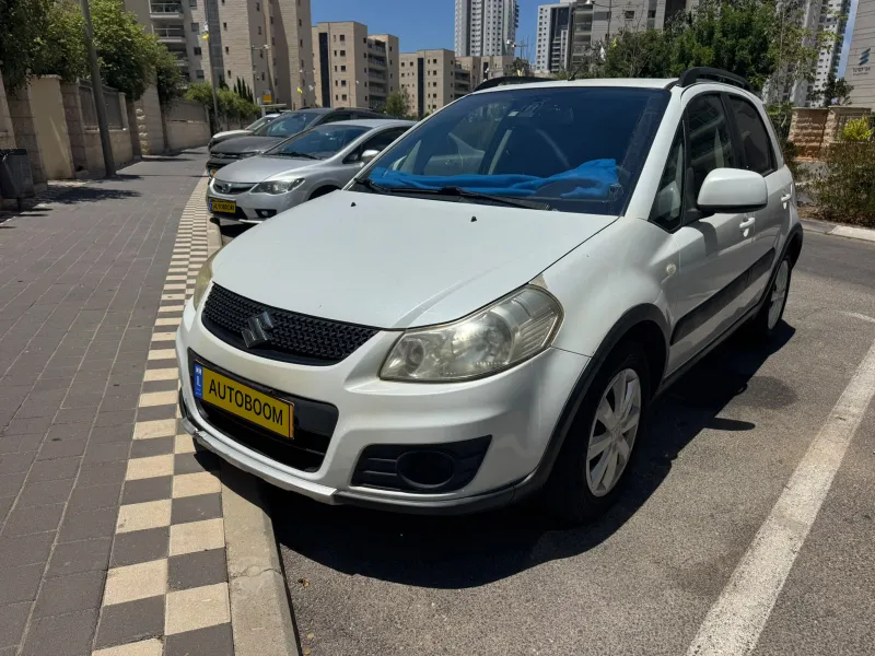 סוזוקי SX4 יד 2 רכב, 2014, פרטי