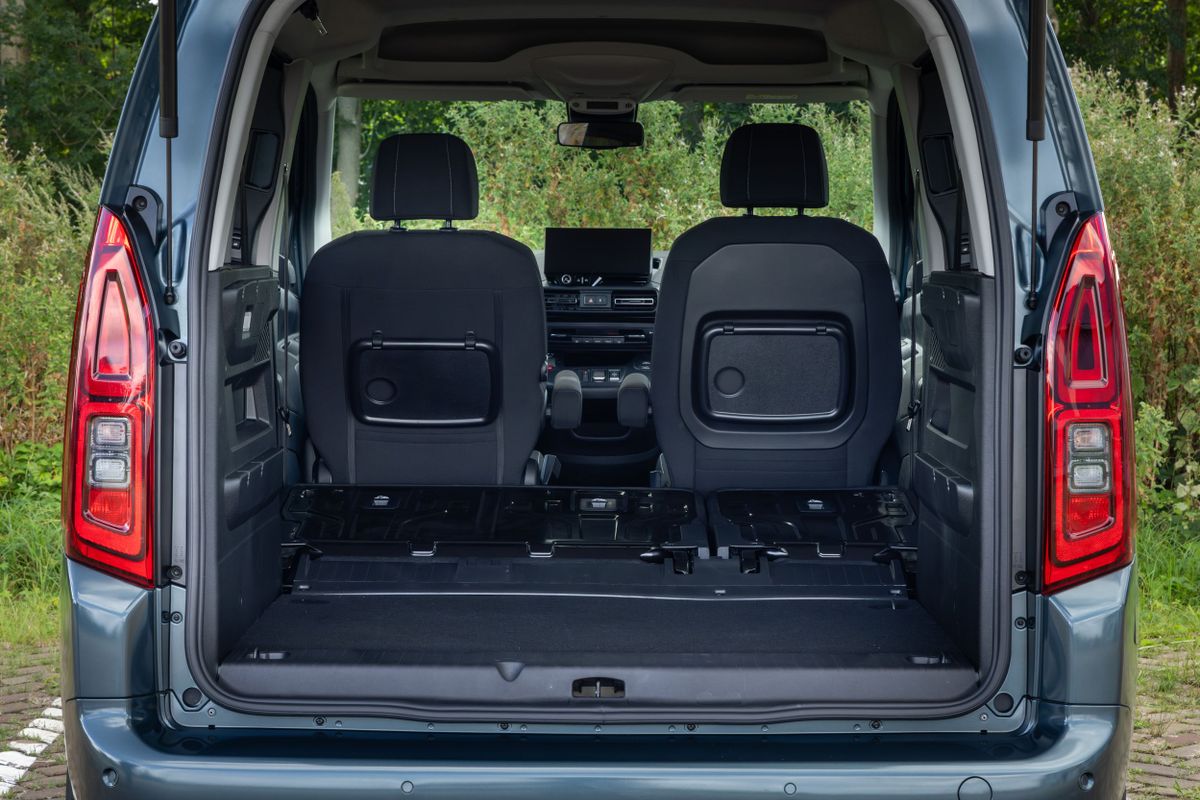 Toyota ProAce City 2023. Багажник. Компактвэн, 1 поколение, рестайлинг