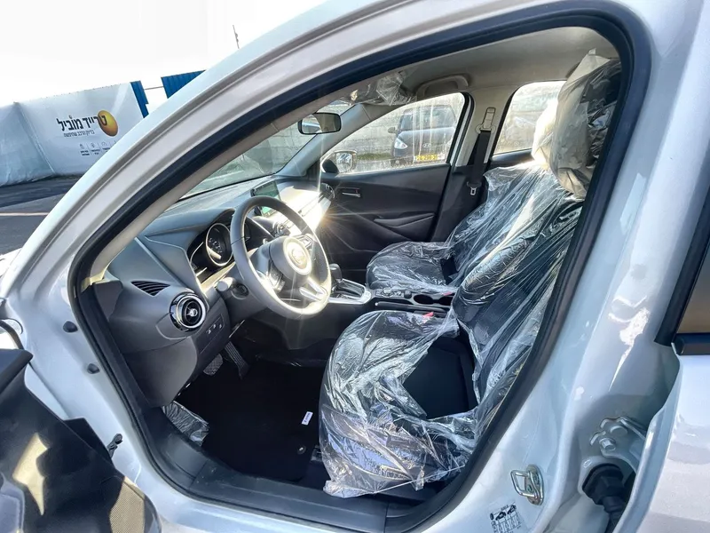 Mazda 2 nouvelle voiture, 2025