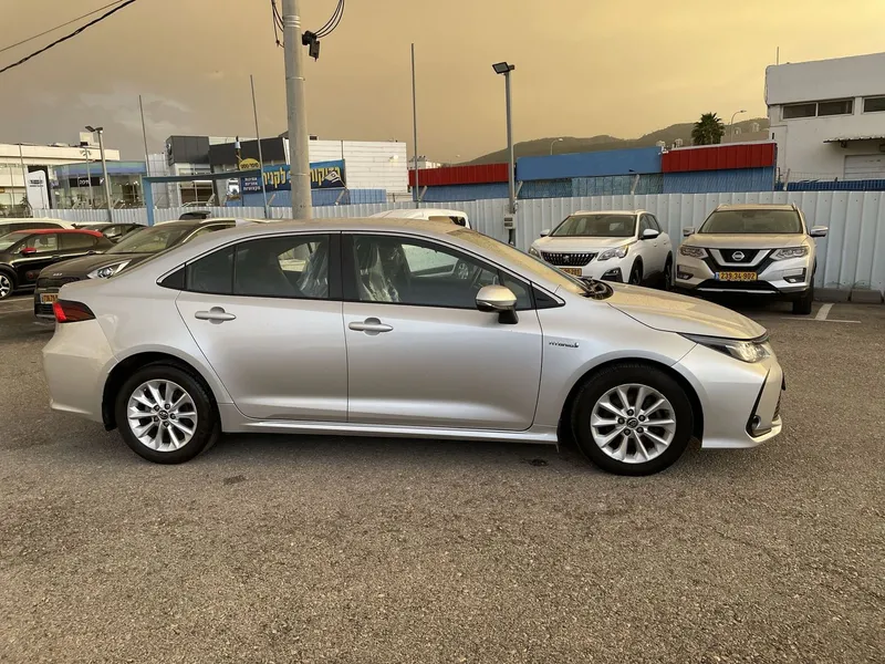 Toyota Corolla с пробегом, 2019
