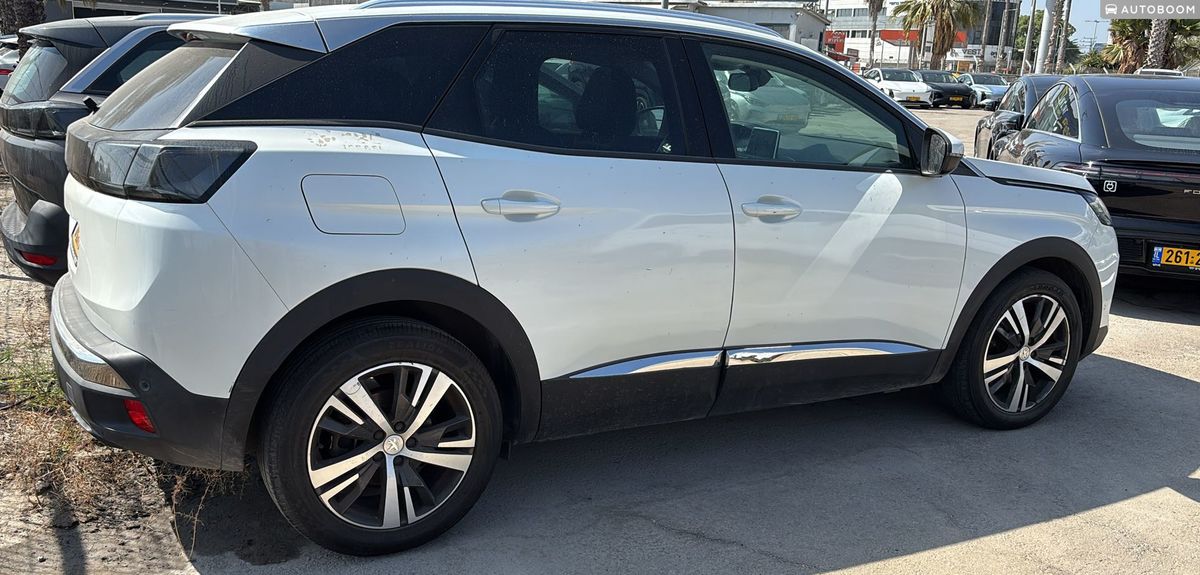 Peugeot 3008 с пробегом, 2021