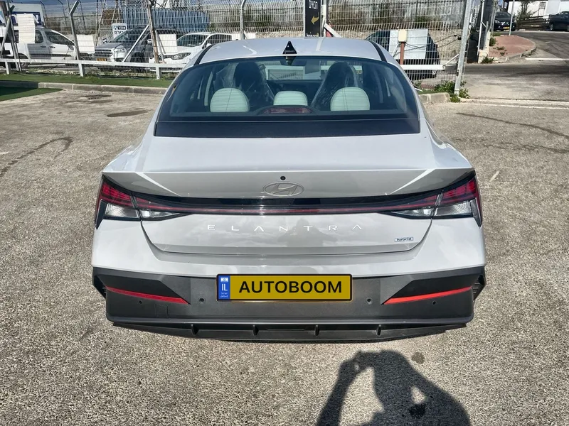 Hyundai Elantra 2nd hand, 2024, private