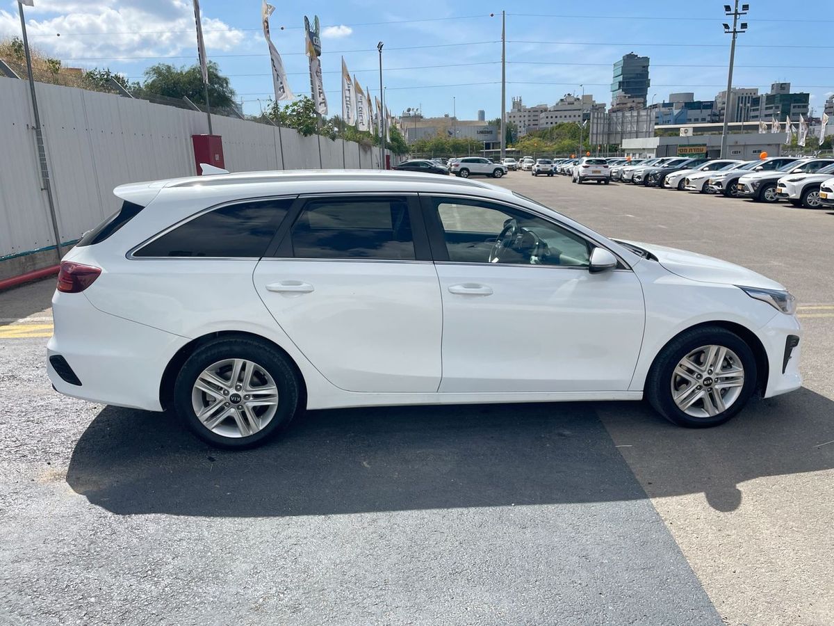 Kia Ceed с пробегом, 2021
