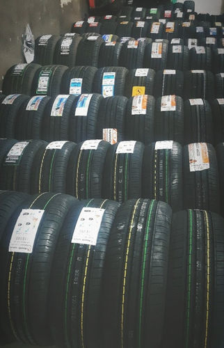 Tires Ha'Sinmol. صورة 2