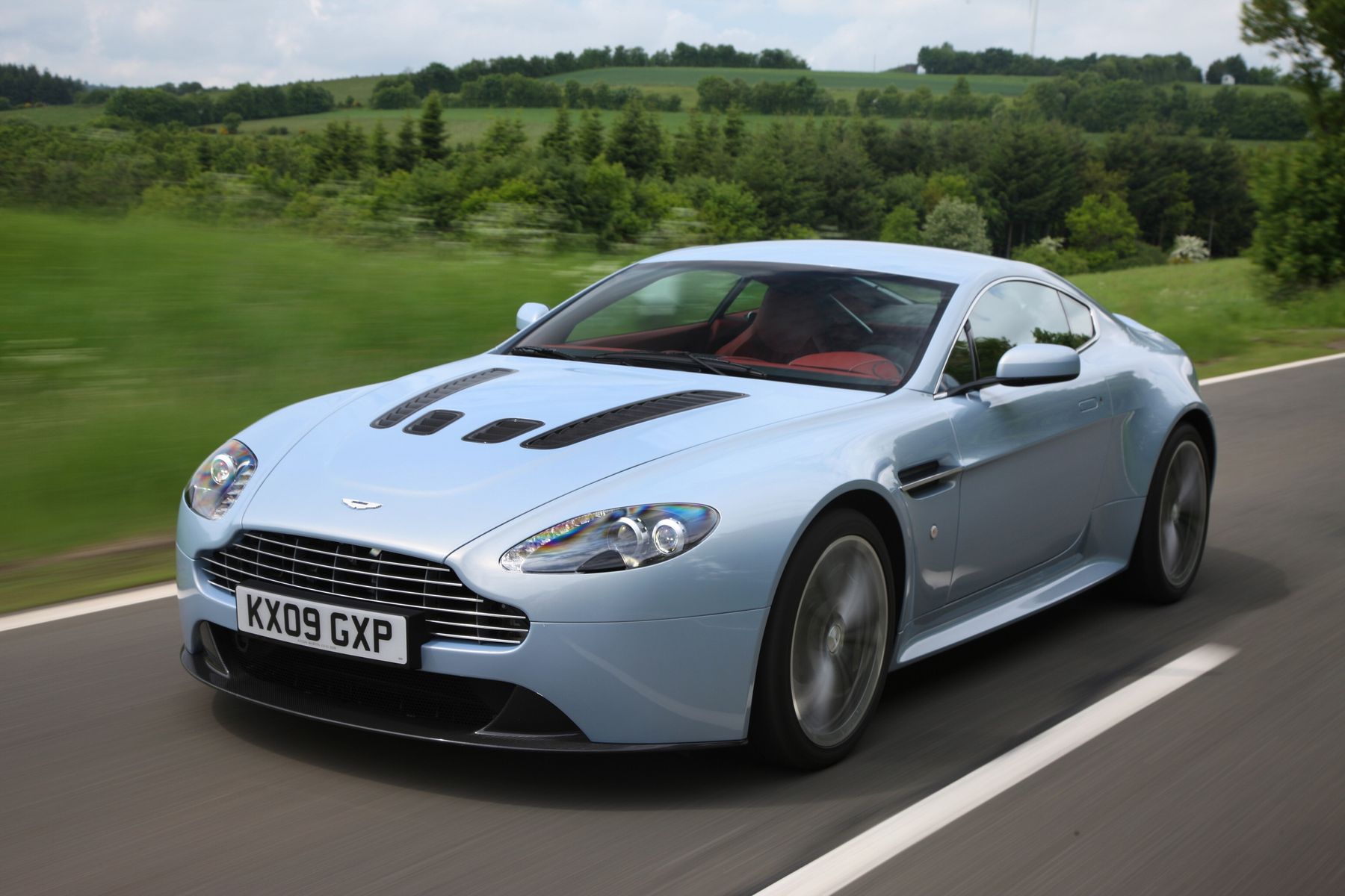 Aston Martin v12 Vantage 2009