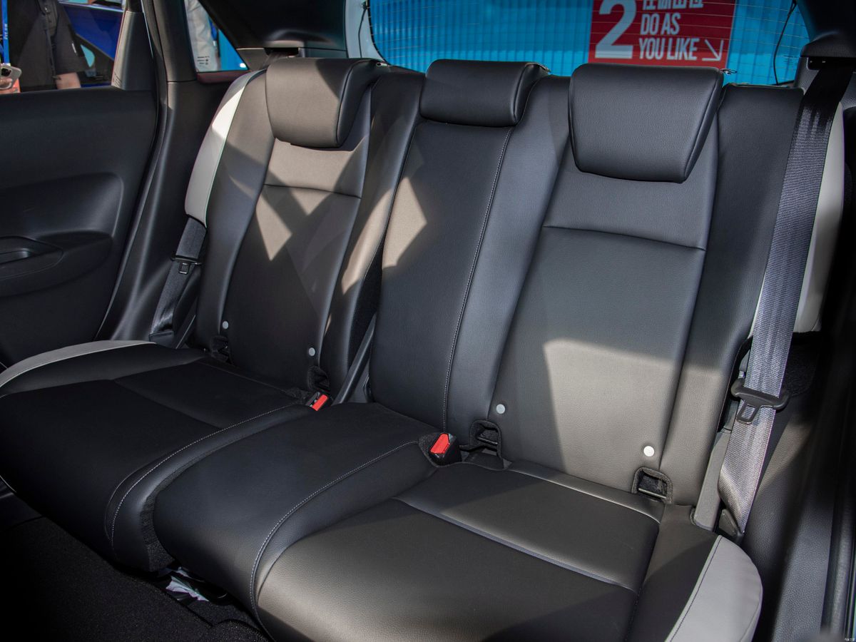 Хонда Джаз Кросстар 2023. Задние сидения. Мини 5 дверей, 1 поколение, рестайлинг
