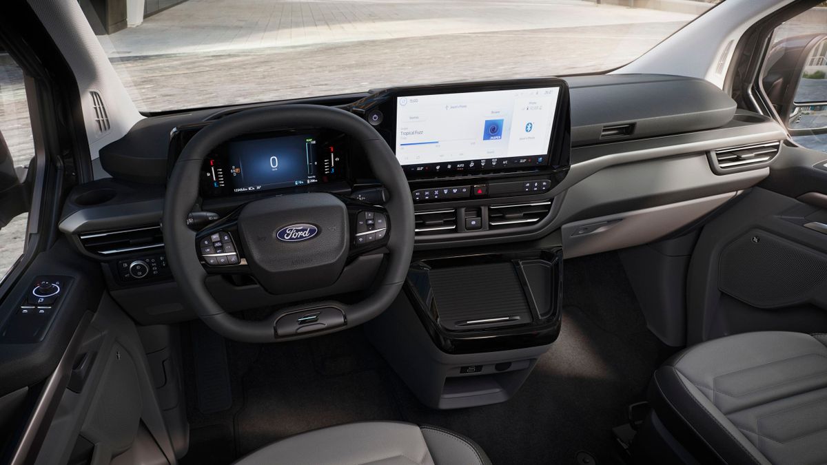 Ford Tourneo Custom 2023. Tableau de bord. Monospace, 2 génération