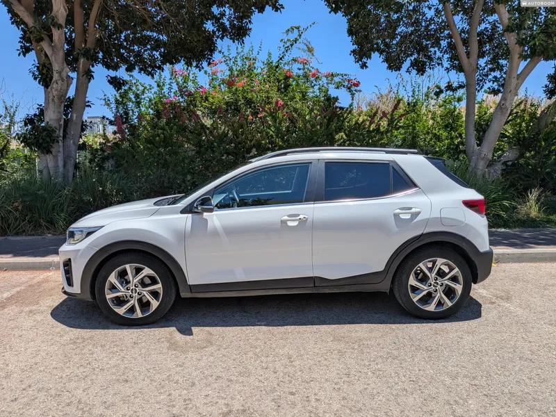 Kia Stonic 2nd hand, 2022, private
