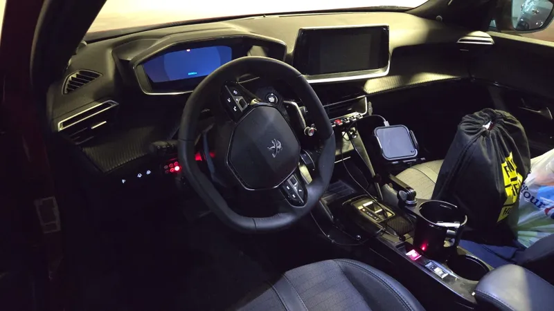 Peugeot 2008 с пробегом, 2023, частная рука