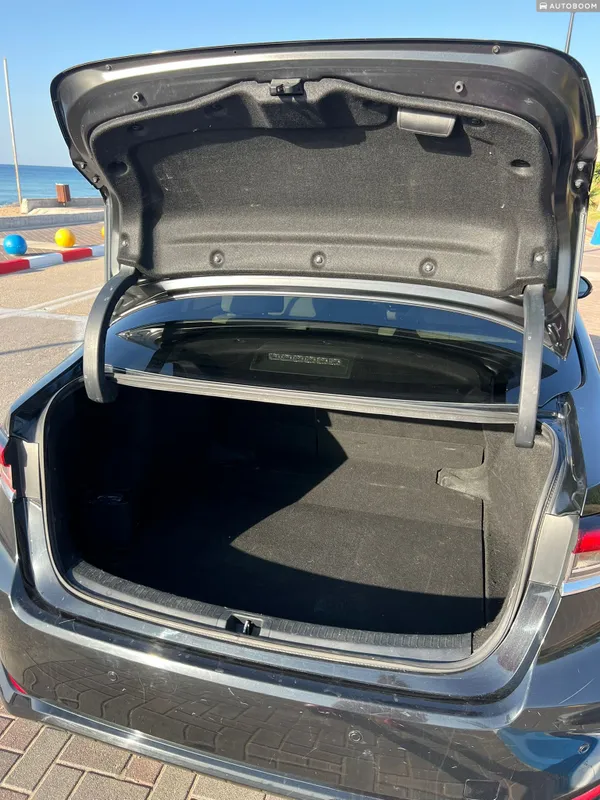 Toyota Corolla 2nd hand, 2019, private