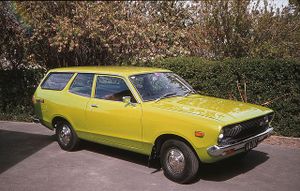 ניסאן סאני 1977. מרכב, צורה. סטיישן 3 דלתות, 4 דור
