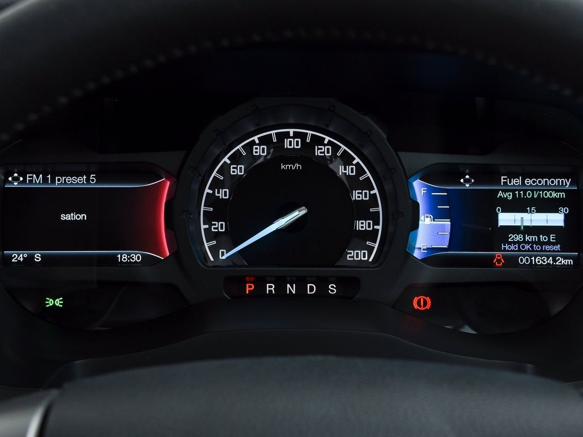 Ford Ranger 2015. Tableau de bord. 1 pick-up, 3 génération, restyling 1