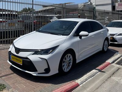 Toyota Corolla 2nd hand, 2021
